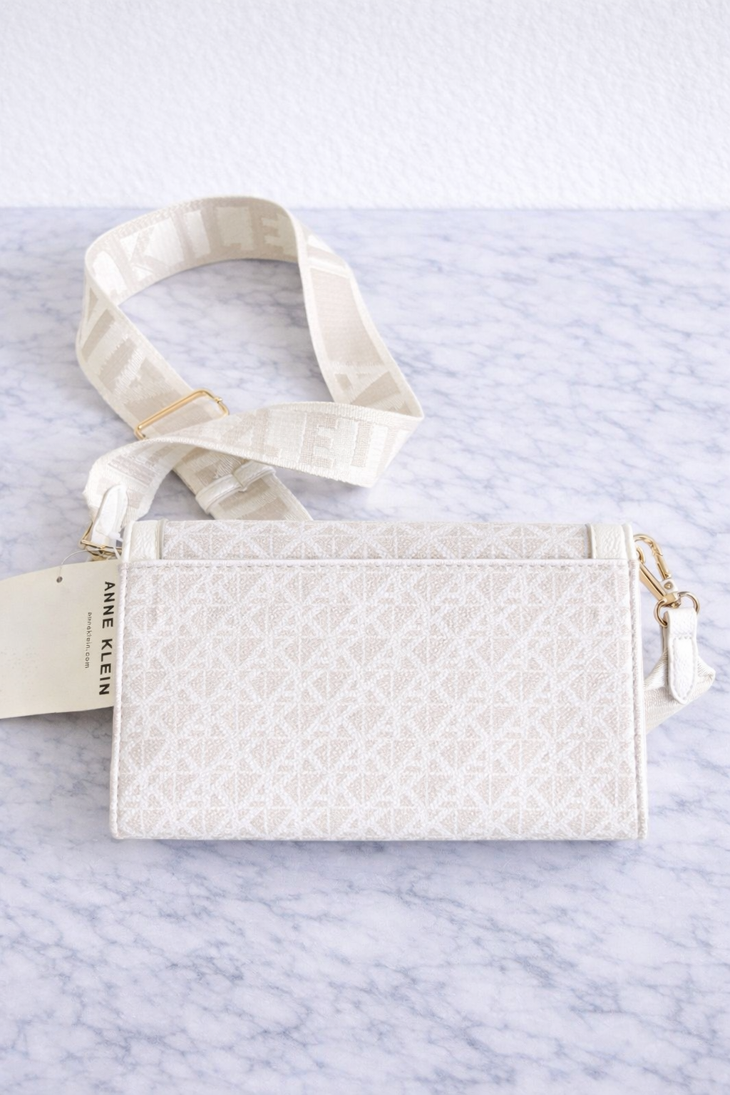 Cartera Anne Klein