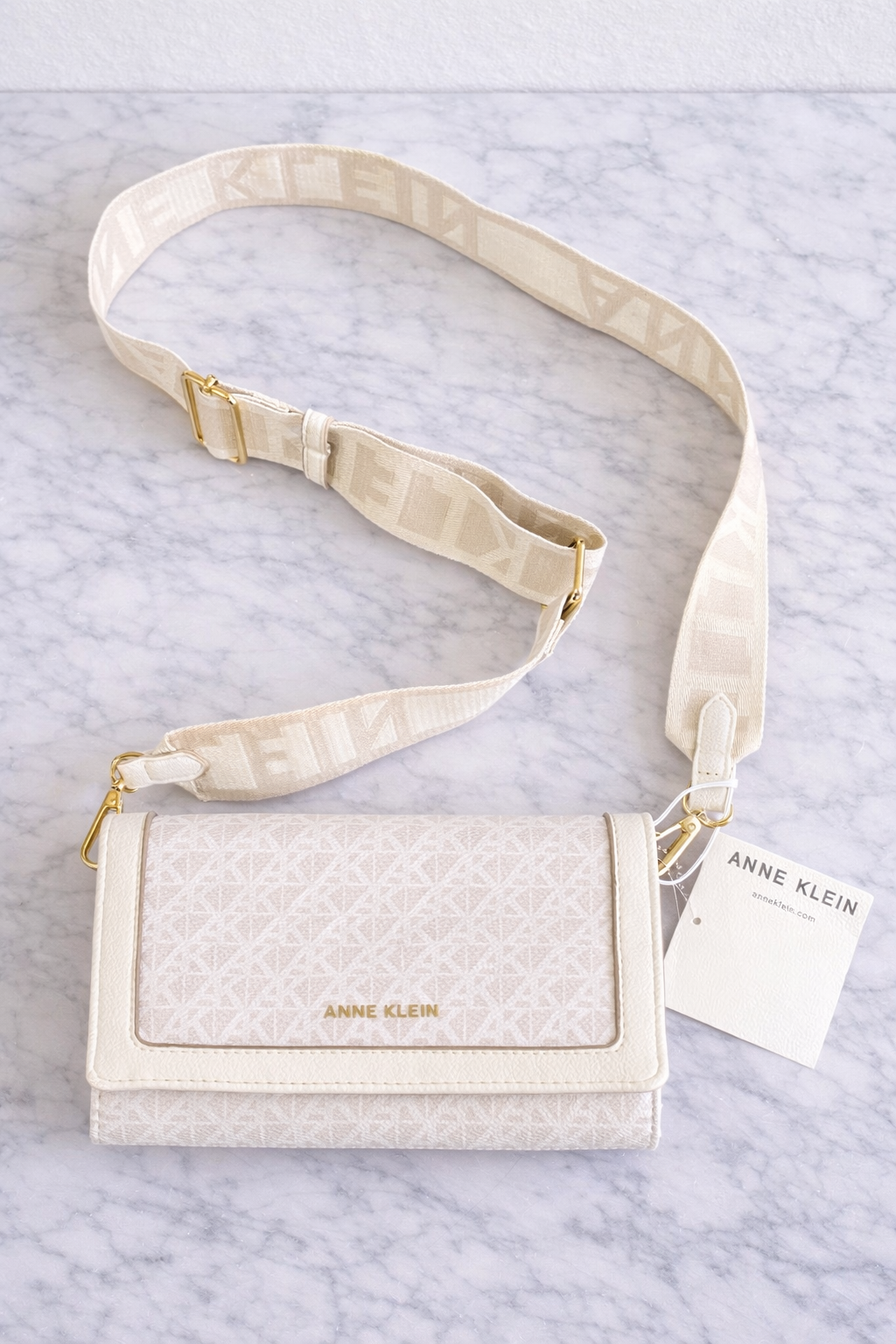 Cartera Anne Klein